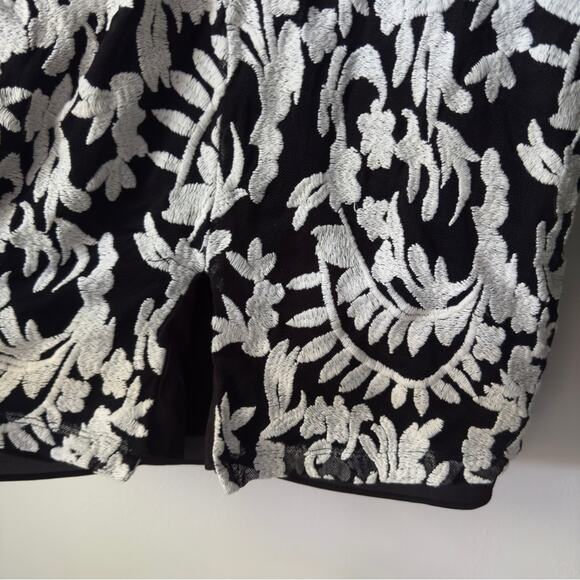 Alice + Olive Mesh Lace Embroidered Long Sleeve Dress Cutout Back Cut Out Zip 10 - Picture 10 of 12